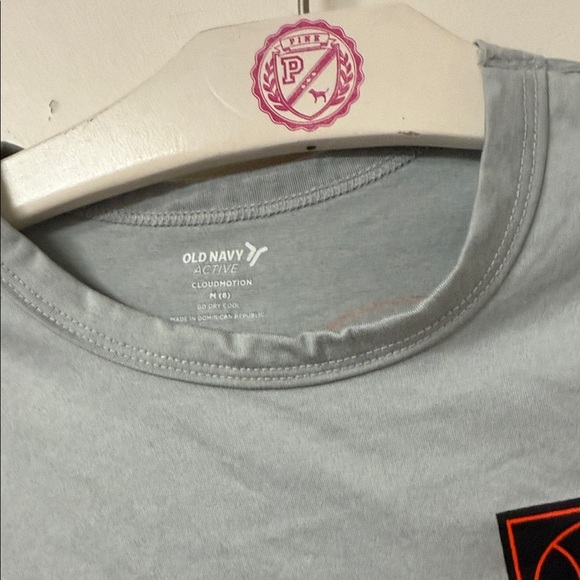 Old Navy Gray Long Sleeve Shirt with Basketball Graphic - Picture 2 of 2